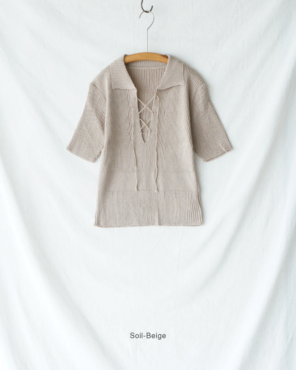 Subtle Accent Knit Polo J261KN05