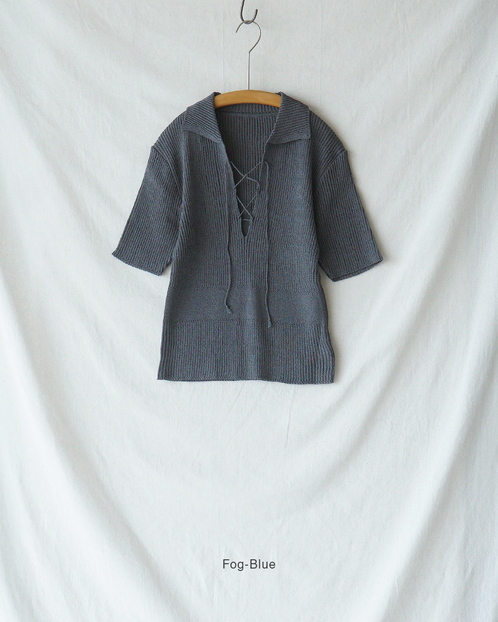 Subtle Accent Knit Polo J261KN05