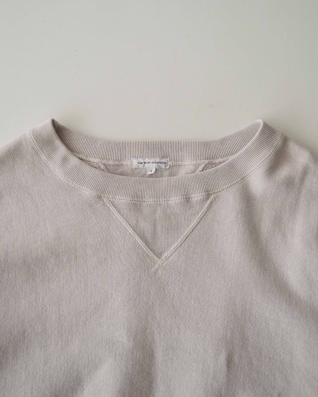 Double V Pullover KS26FCS05