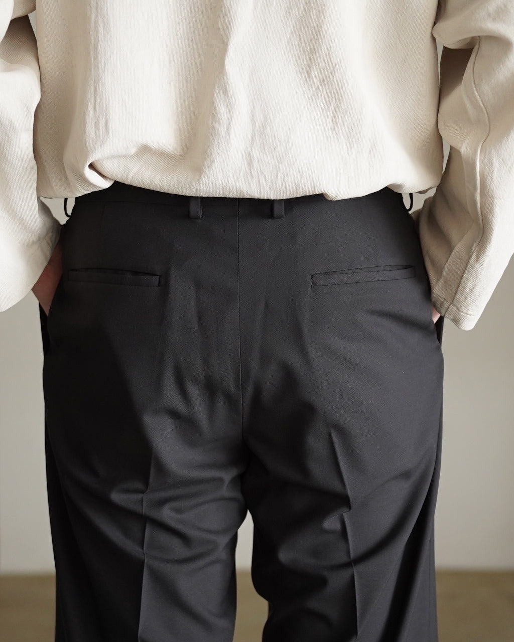 Wool Poplin Neutral Slacks KS26SPT04