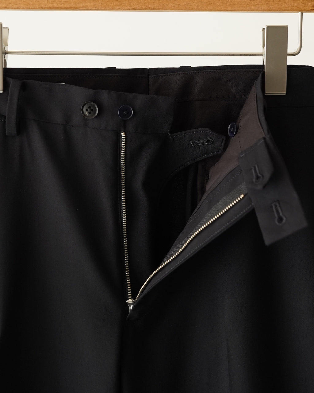 Wool Poplin Neutral Slacks KS26SPT04