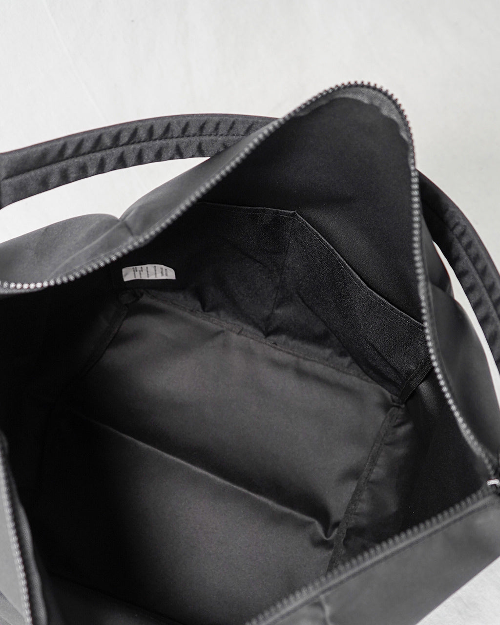 2WAY SHOULDER KARRI AMIACALVA 2ウェイ ショルダーバッグ ボディ