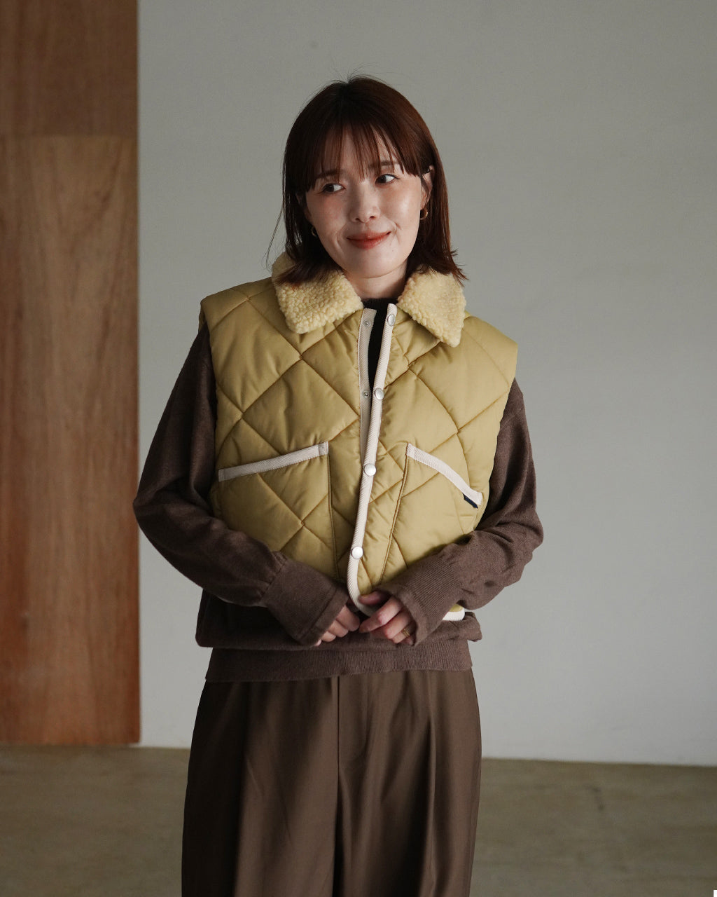 ラベンハム LAVENHAM ビッグキルト シェルパカラー クロップドジレ