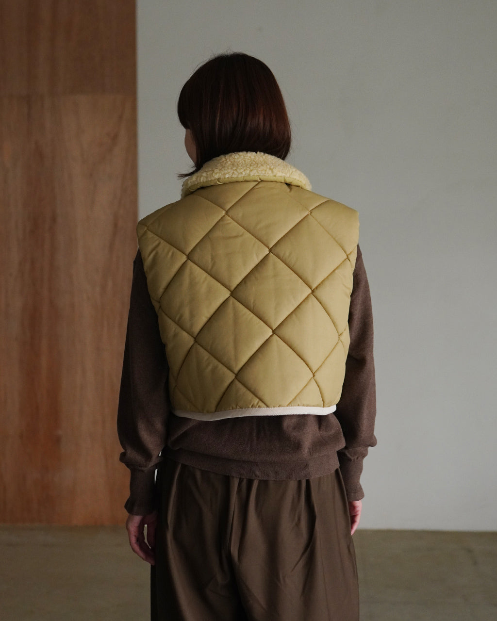 ラベンハム LAVENHAM ビッグキルト シェルパカラー クロップドジレ