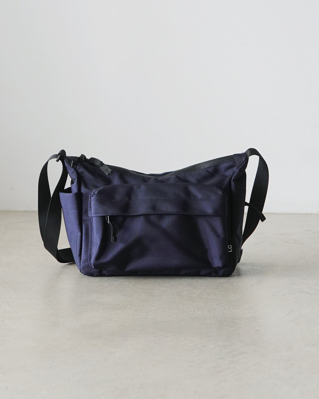 SHOULDER BAG-S LC04 Ssize
