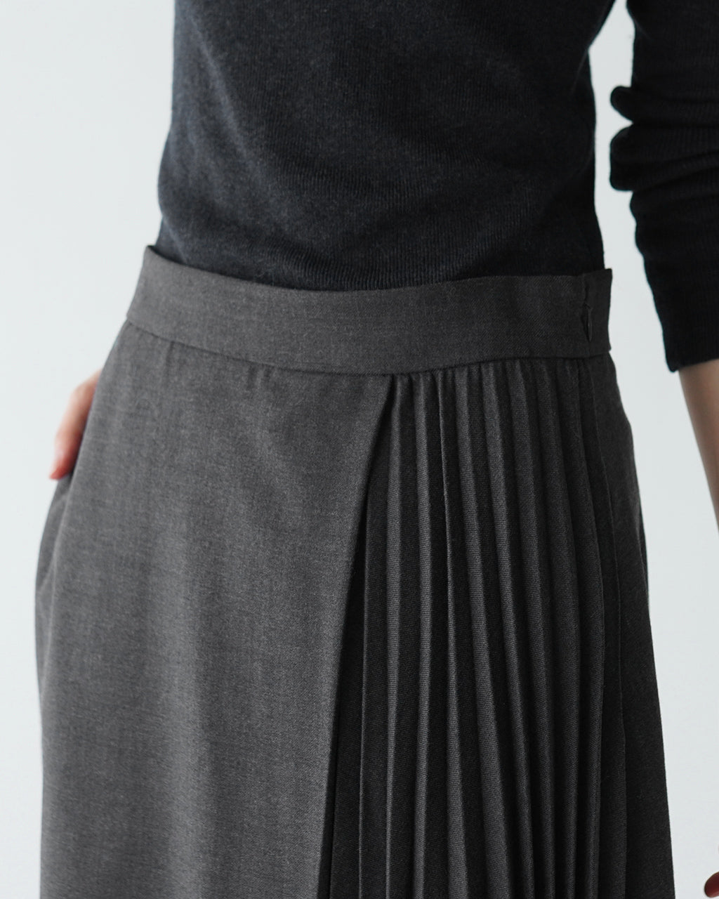 le glazik ル グラジック ツイル スリット プリーツ スカート TWILL SLIT PLEATED SKIRT ミモレ丈 LG-F0071TWK【送料無料】