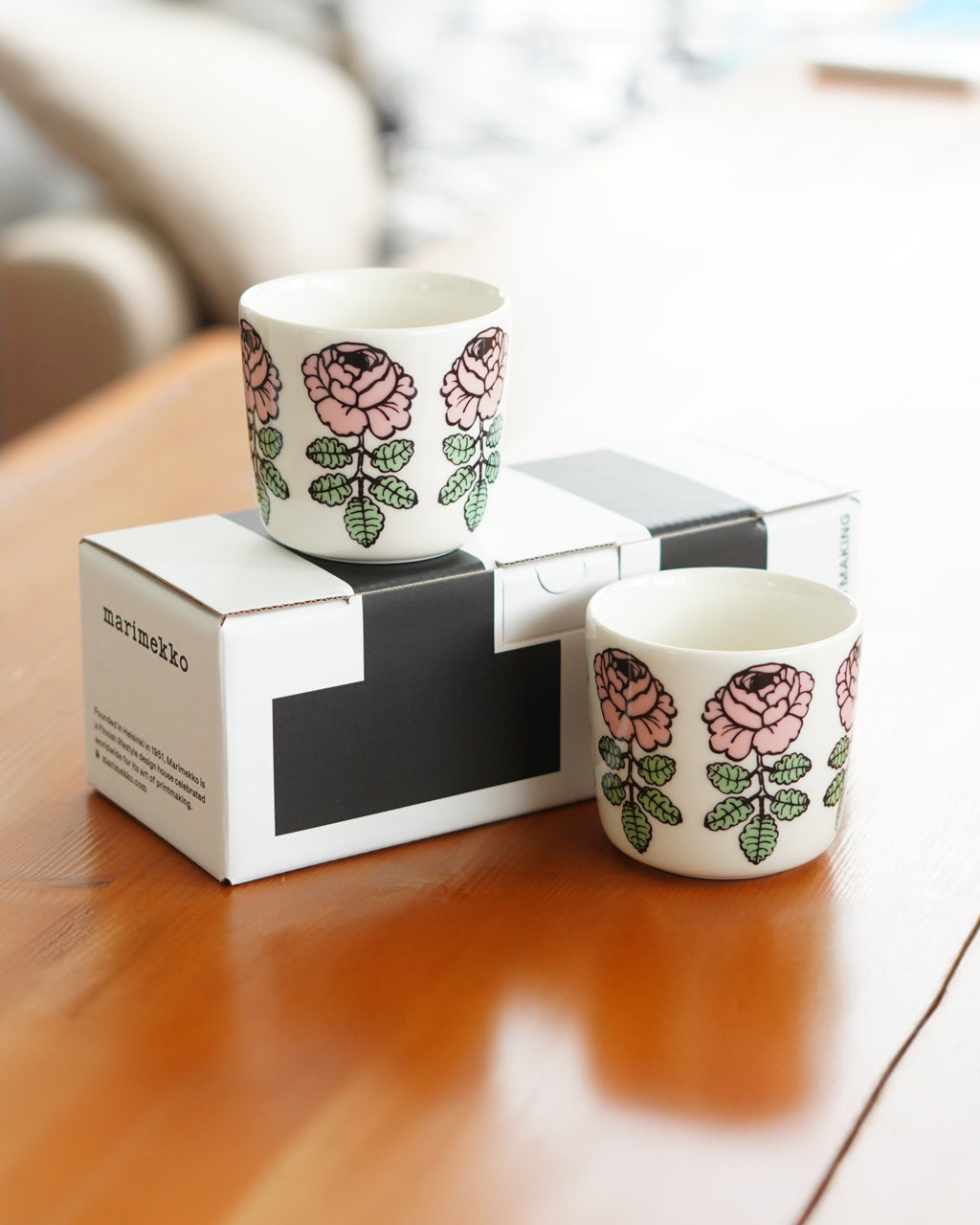 【日本限定】marimekko マリメッコ コーヒーカップセット(ハンドルなし) 2個セット Vihkiruusu Vihkiruusu COFFEE CUP 2PCS 2dl 200ml 52249473380【送料無料】