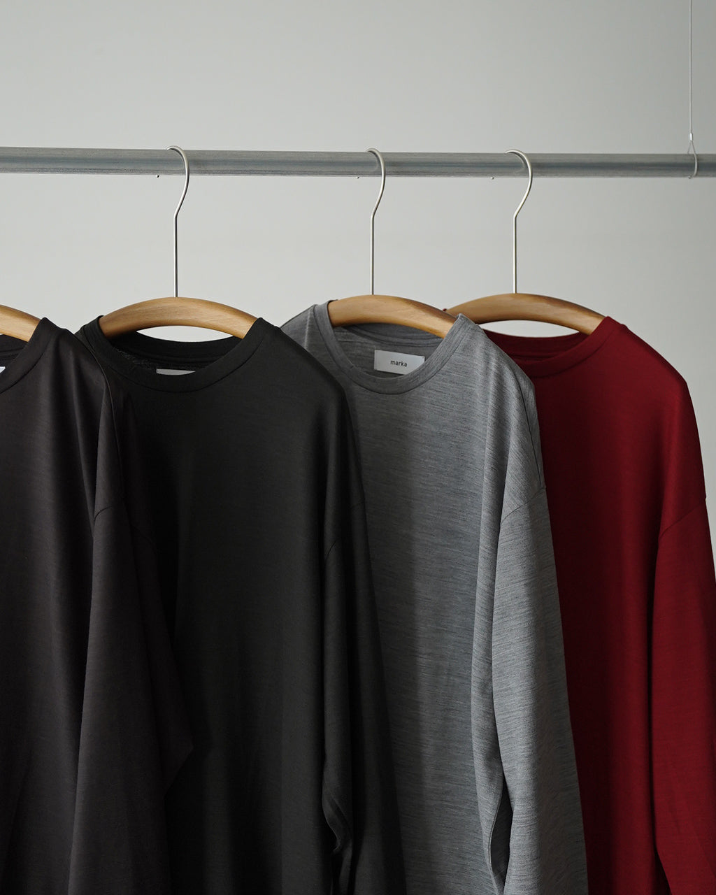 CREW NECK L/S TEE M26C15CS03C