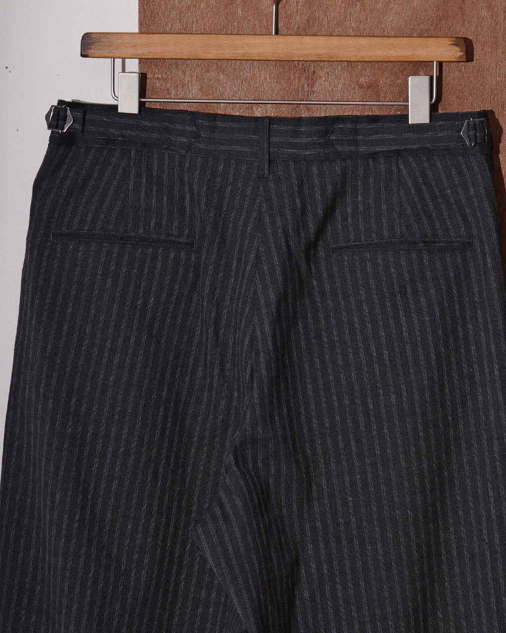 TWO TUCK BAGGY TROUSERS M26A11PT02C