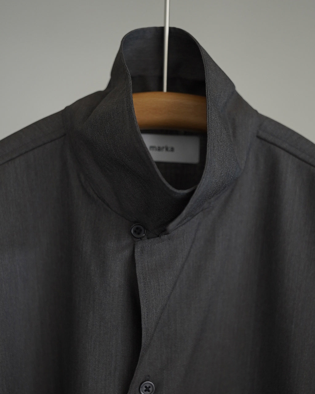 OPEN COLLAR L/S SHIRT WITH HEM TAB M26C01SH01C