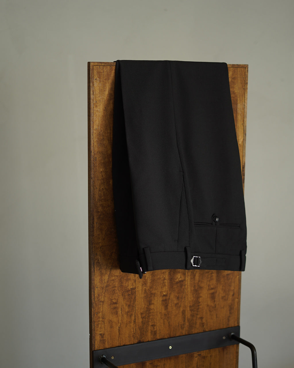 REGULAR FIT STRAIGHT TROUSERS M26C06PT02C
