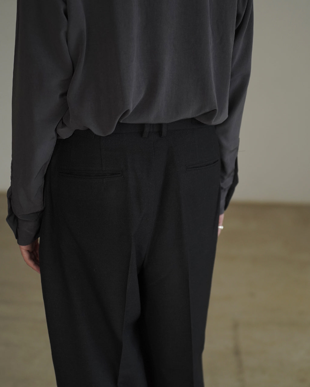 Single Pleat Wide Trousers M26C10PT02C