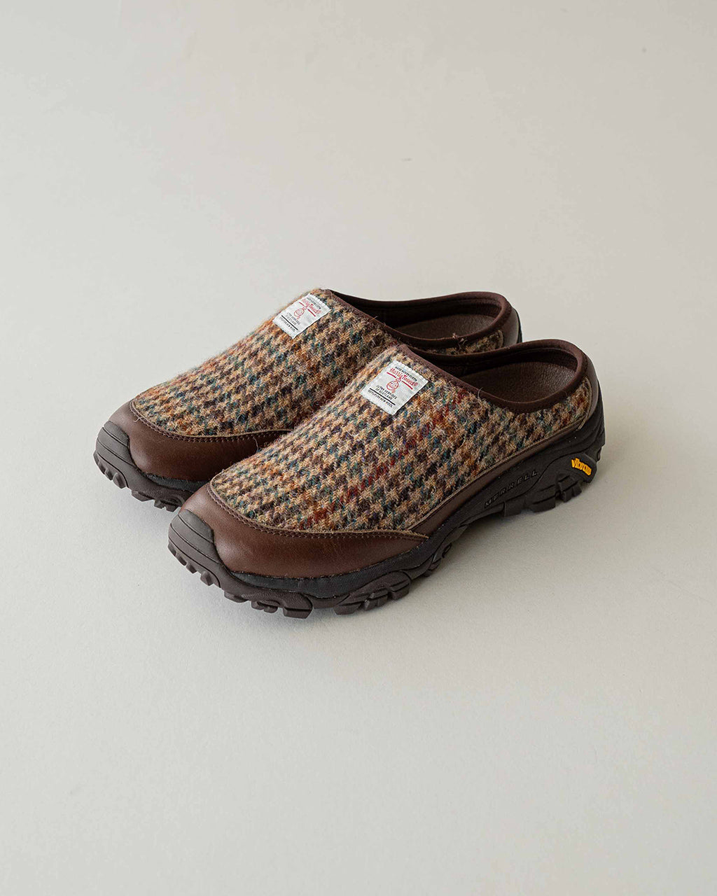 MOAB 2 SLIDE X HARRIS TWEED J00005588