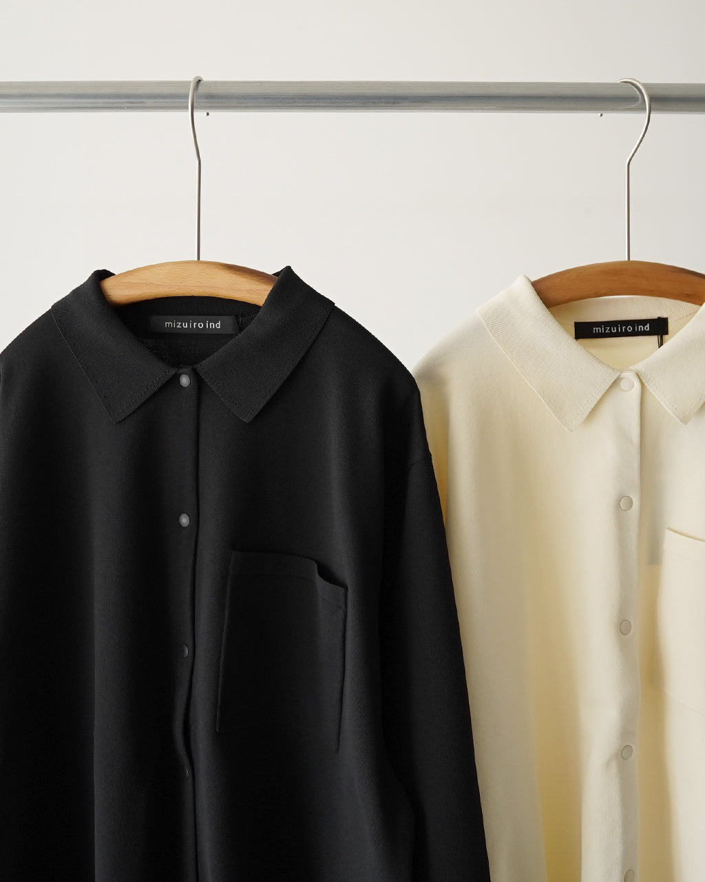 ミズイロインド mizuiroind 定価21780円　シャツ　ブラック　ボタン mizuiroind（ミズイロインド） T/R ベーシック シャツ / レディース