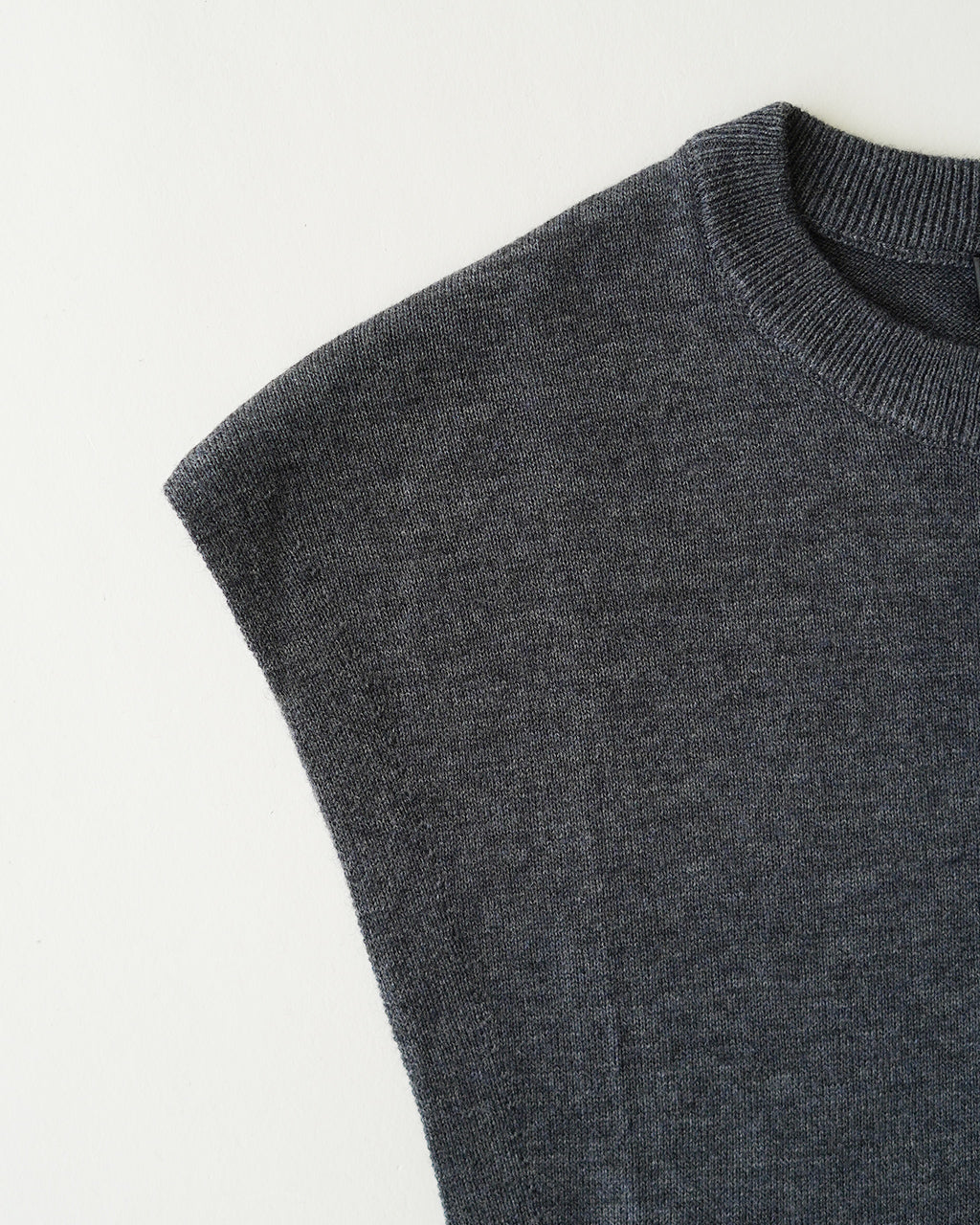 asymmetry crew neck P/O 3-220163