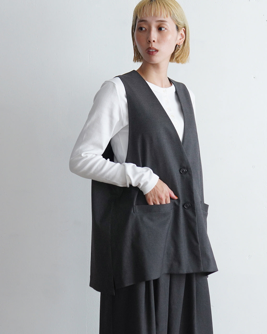 mizuiroind ミズイロインド ディープ Vネック ワイド ベスト deep V neck wide vest 3-230067【送料無料】