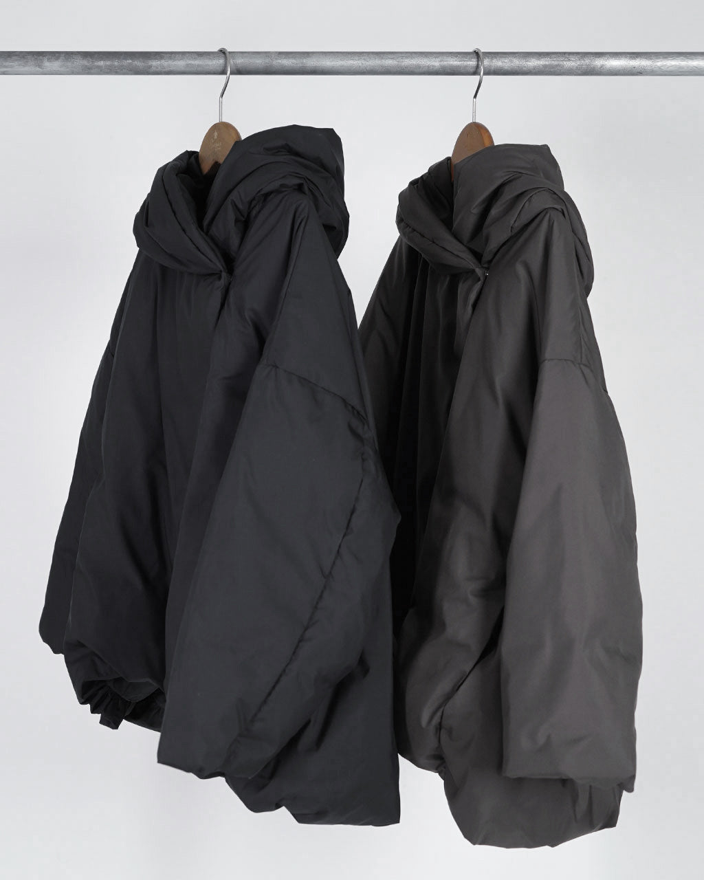 ＼最大20％OFFクーポン／mizuiro ind ミズイロインド ショートダウンジャケット hooded short dawn jacket フード付き 3-270044 1124【送料無料】