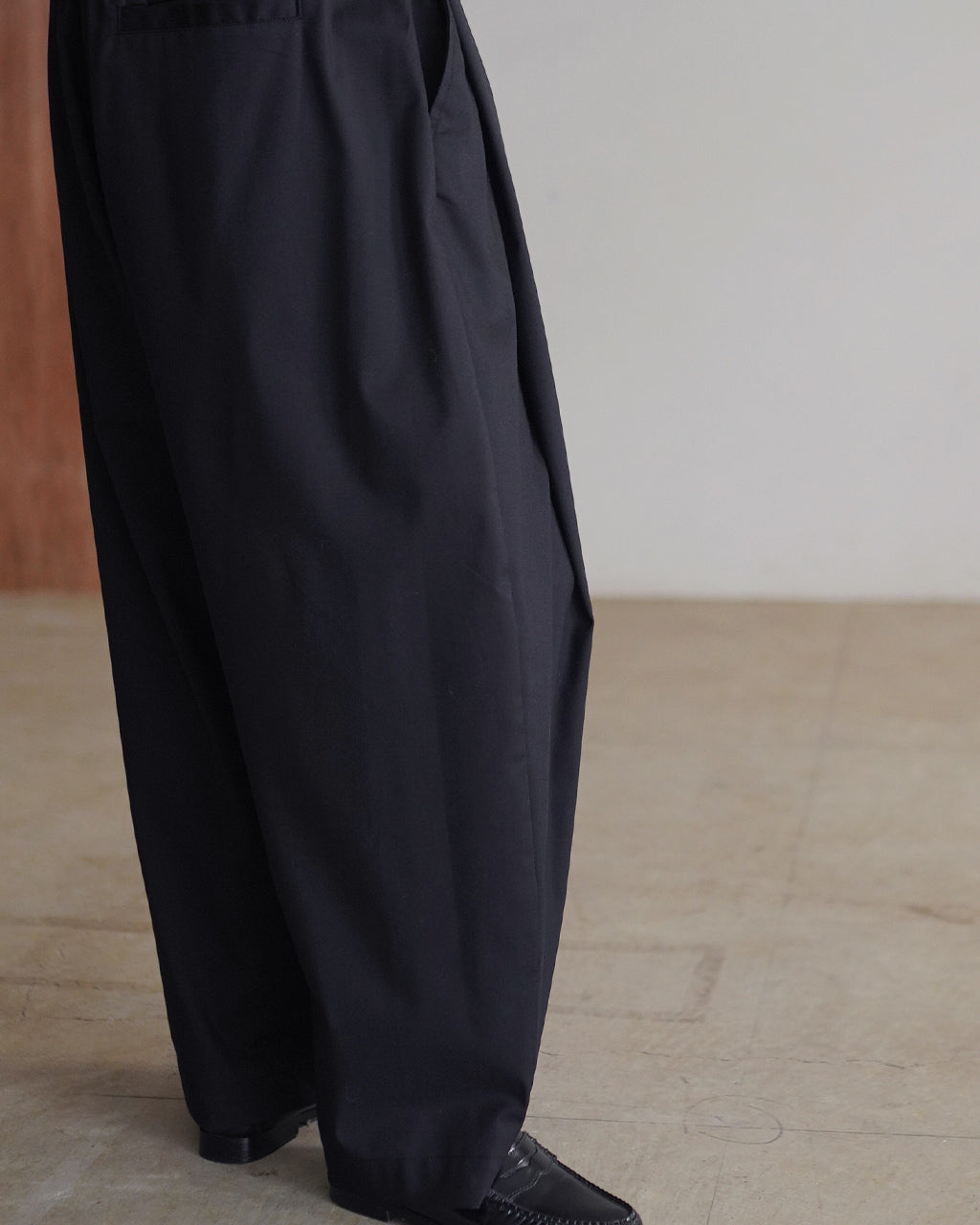 deep tuck PT 3-260105
