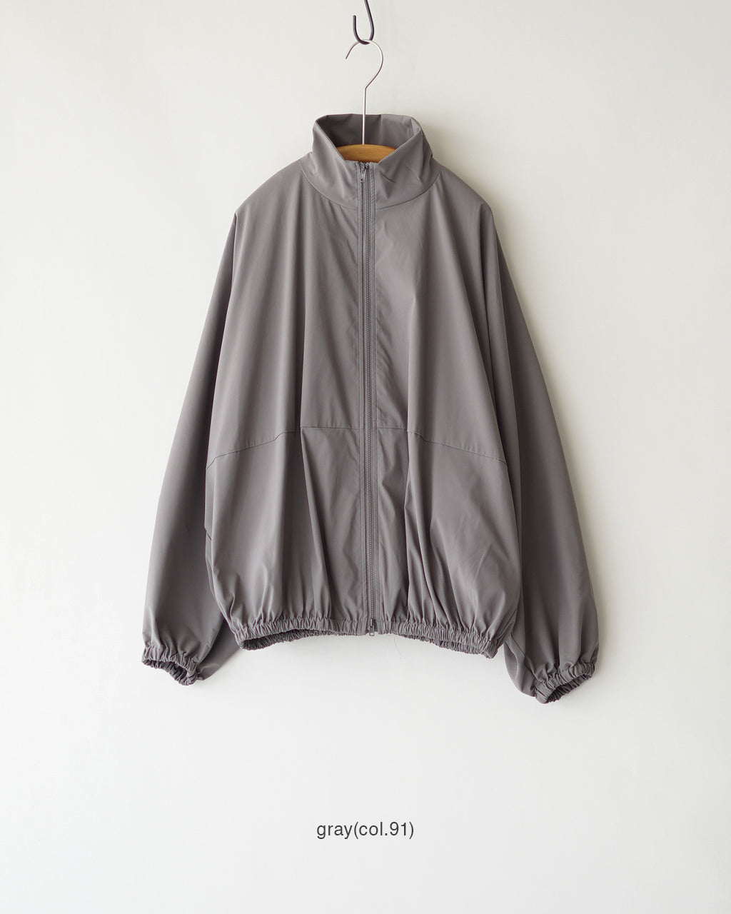 high neck zip blouson 3-270080