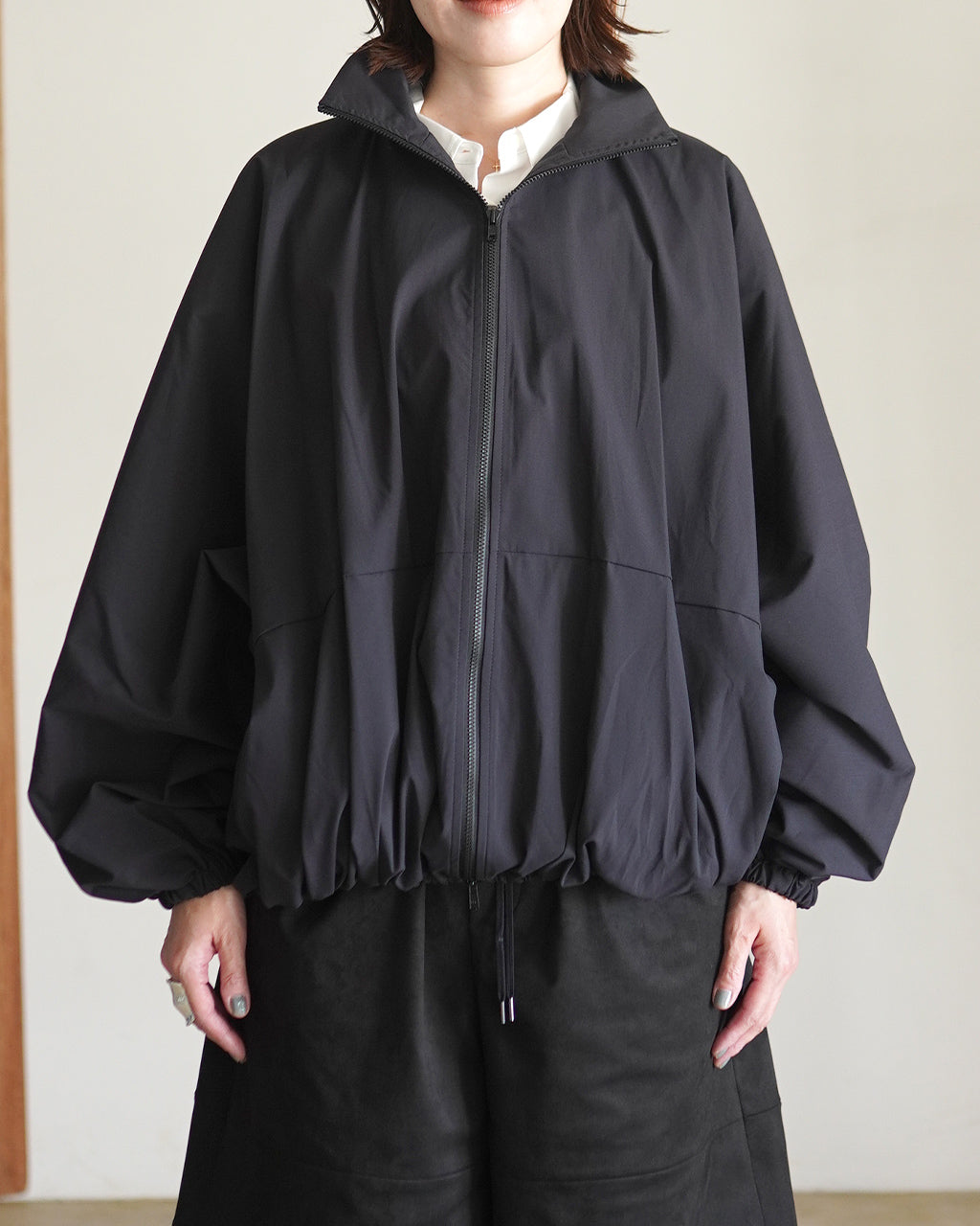 high neck zip blouson 3-270080