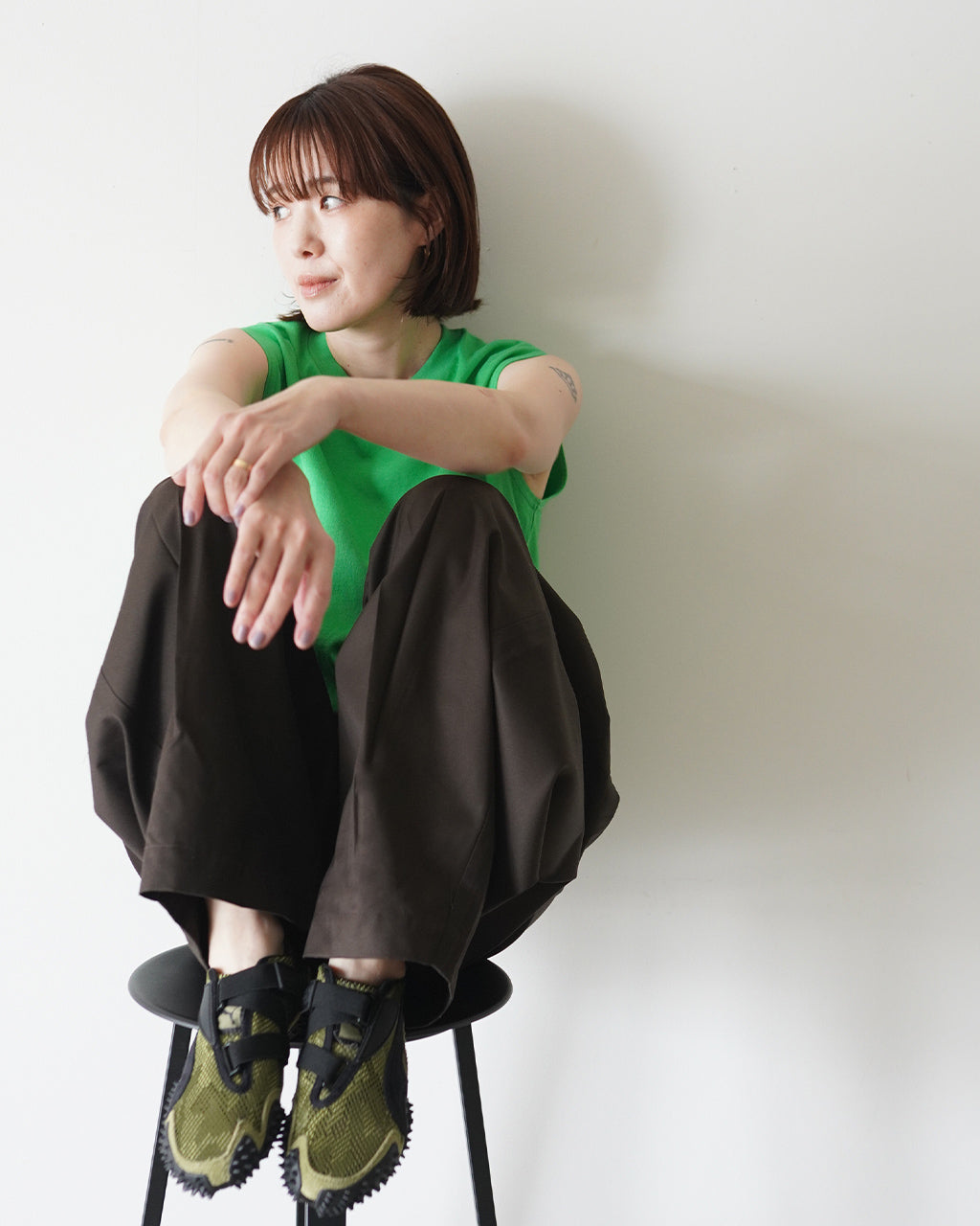 tuck cocoon slacks 2-260102