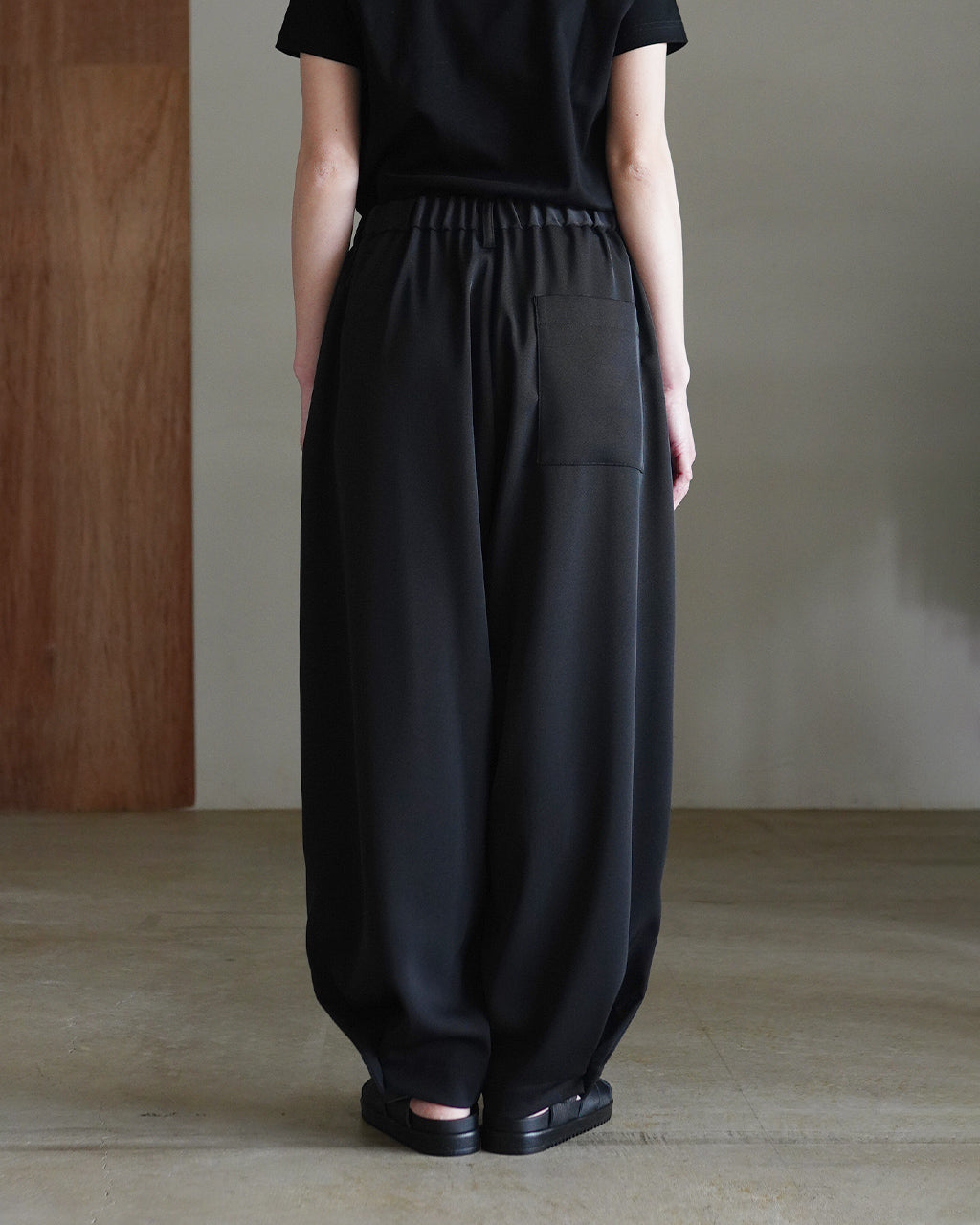 mizuiro ind ミズイロインド tuck hem cocoon PT タックヘムコクーンパンツ | Crouka(クローカ)