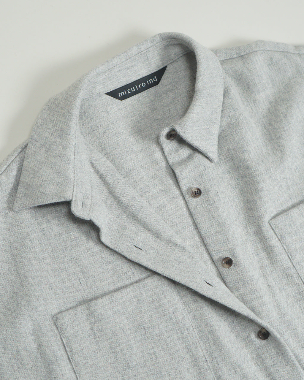 wool wide shirt with pockets 3-230136