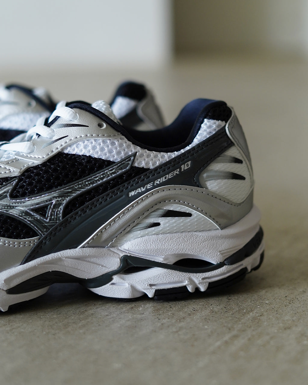 MIZUNO SPORTSTYLE ミズノ スポーツスタイル ウェーブライダー10