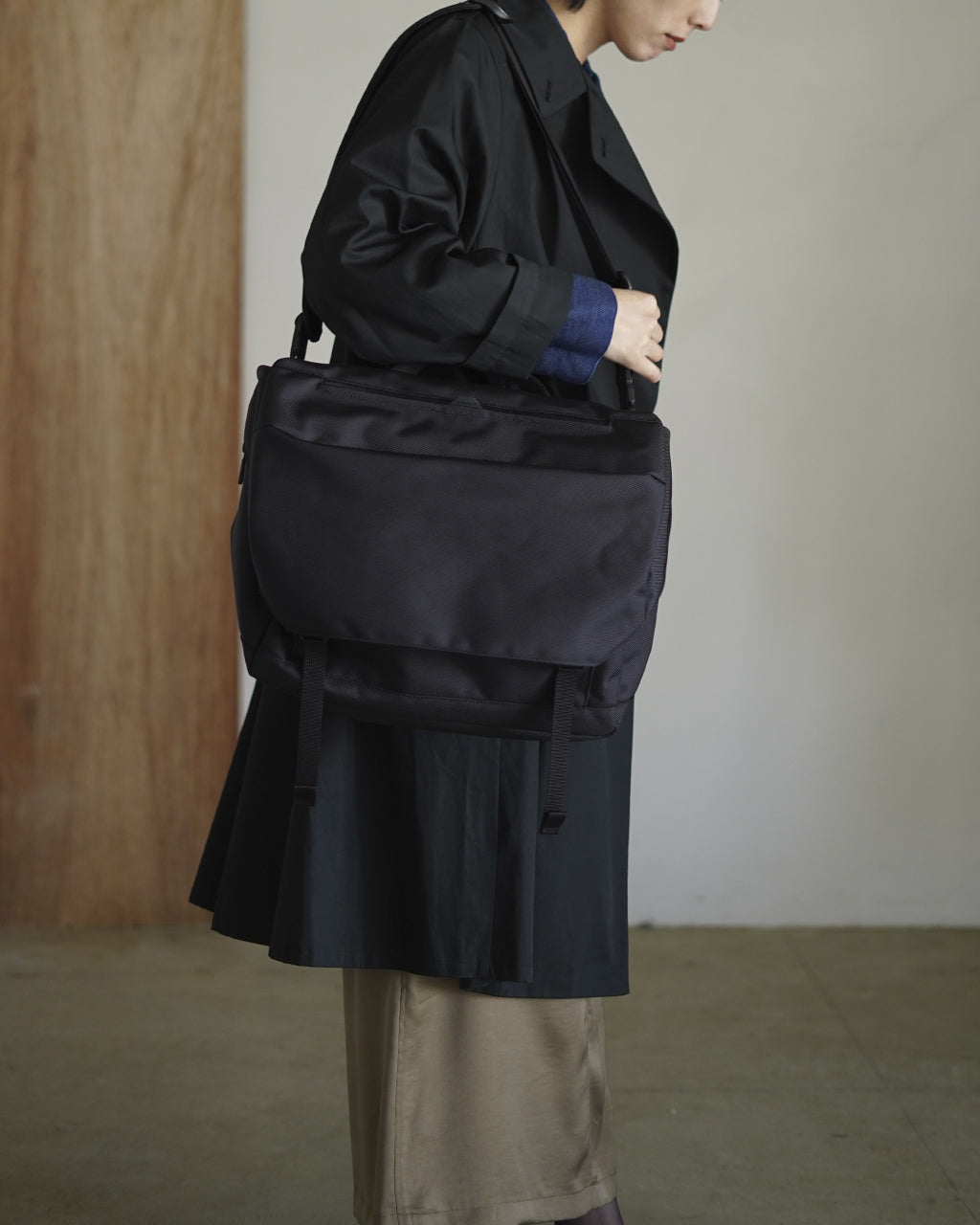 モノリス　ショルダー　プロ　フラップ　黒　Mサイズ MONOLITH モノリス ショルダー プロ フラップ M SHOULDER PRO FLAP M