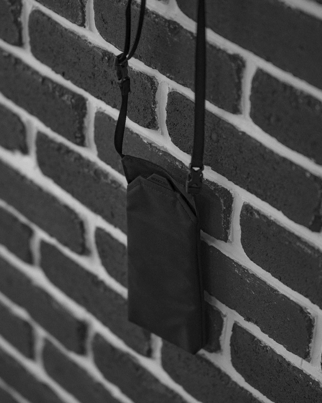 MONOLITH モノリス GLASSES POCKET STANDARD BLACK グラスポケット