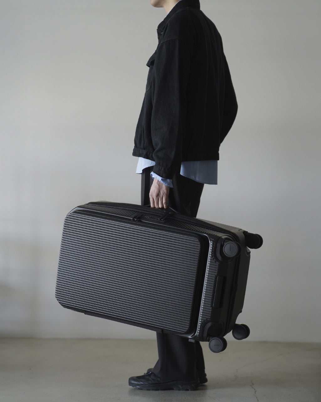 MONOLITH モノリス SUITCASE PRO OCTA 90 スーツケース プロ オクタ 90