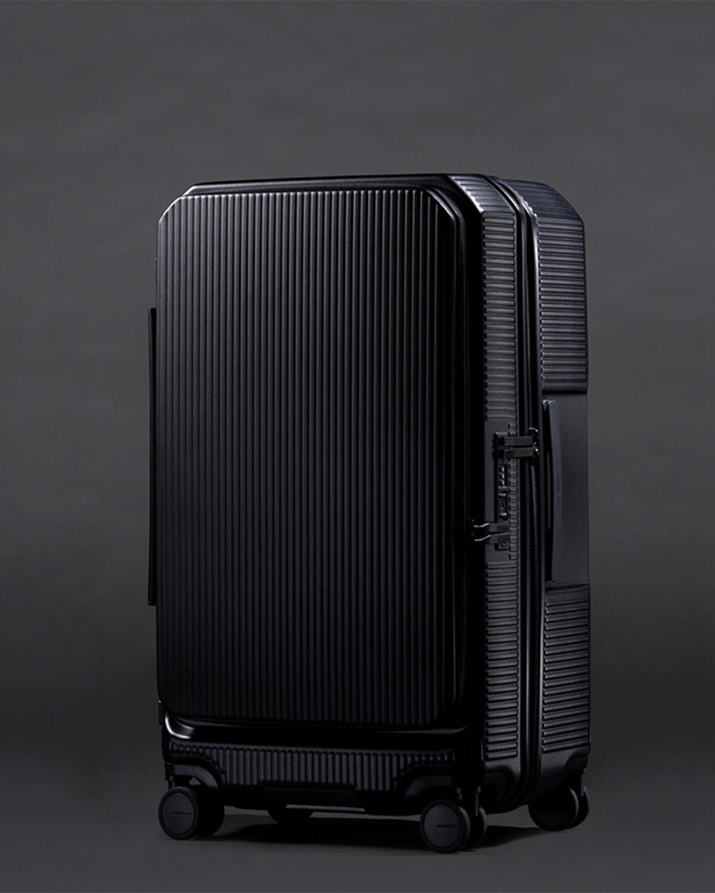 OCTINOMOS blackl ブラックメタル BEAMS（ビームス）MONOLITH / SUITCASE PRO OCTA 90（バッグ スーツ