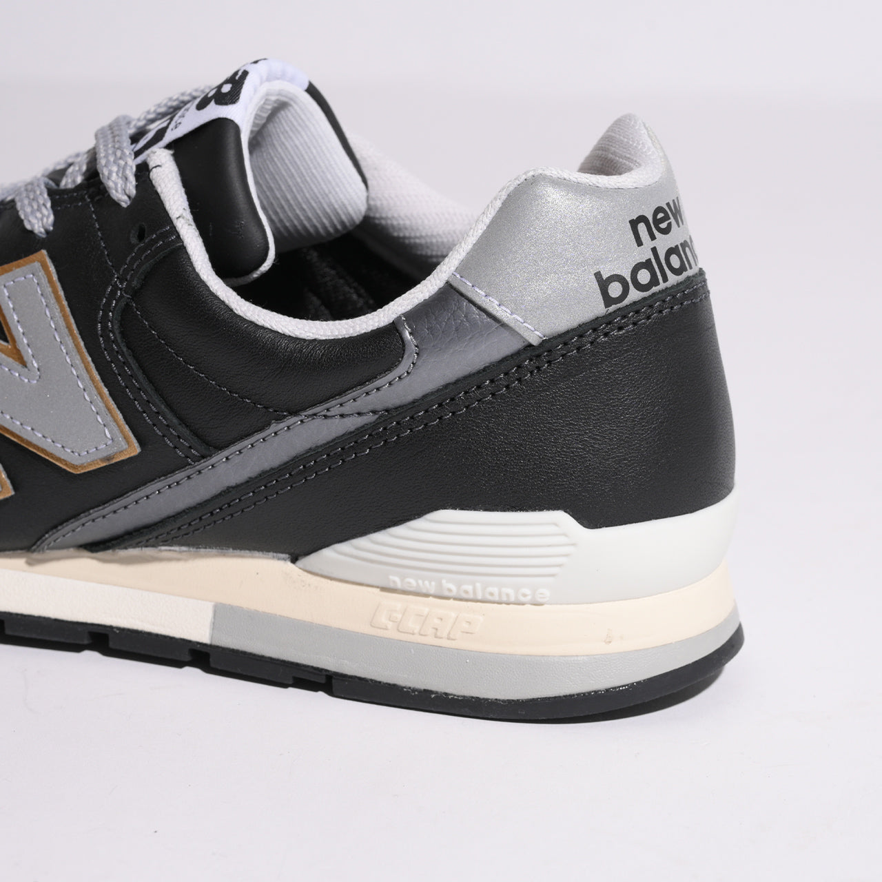 【SALE！20%OFF】new balance ニューバランス ローカット レースアップ スニーカー シューズ 靴 CM996RI2【送料無料】