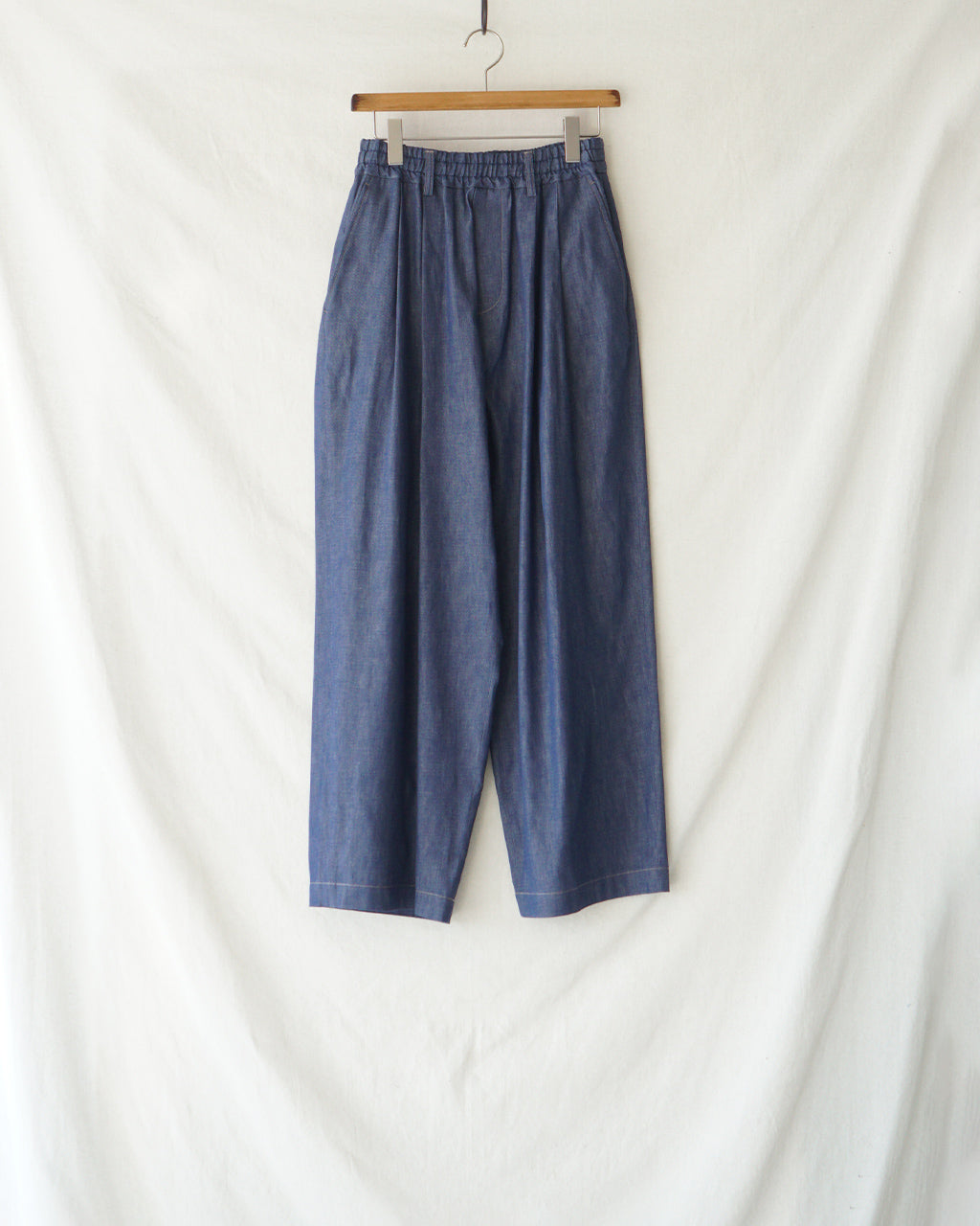 2 TUCK WIDE PANTS DENIM HAKU-DENIM
