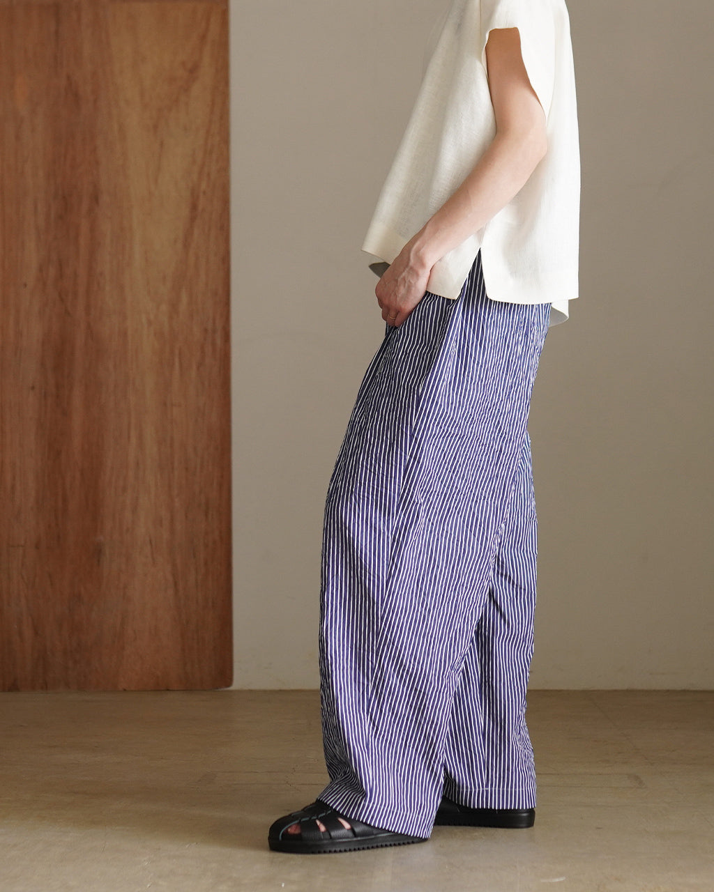 2 TUCK WIDE PANTS STRIPE HAKU-CC