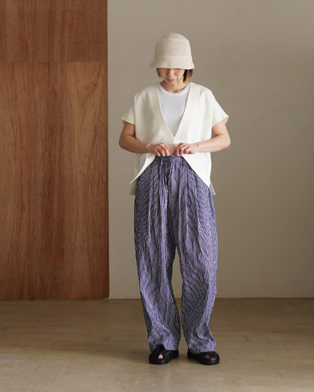 2 TUCK WIDE PANTS STRIPE HAKU-CC