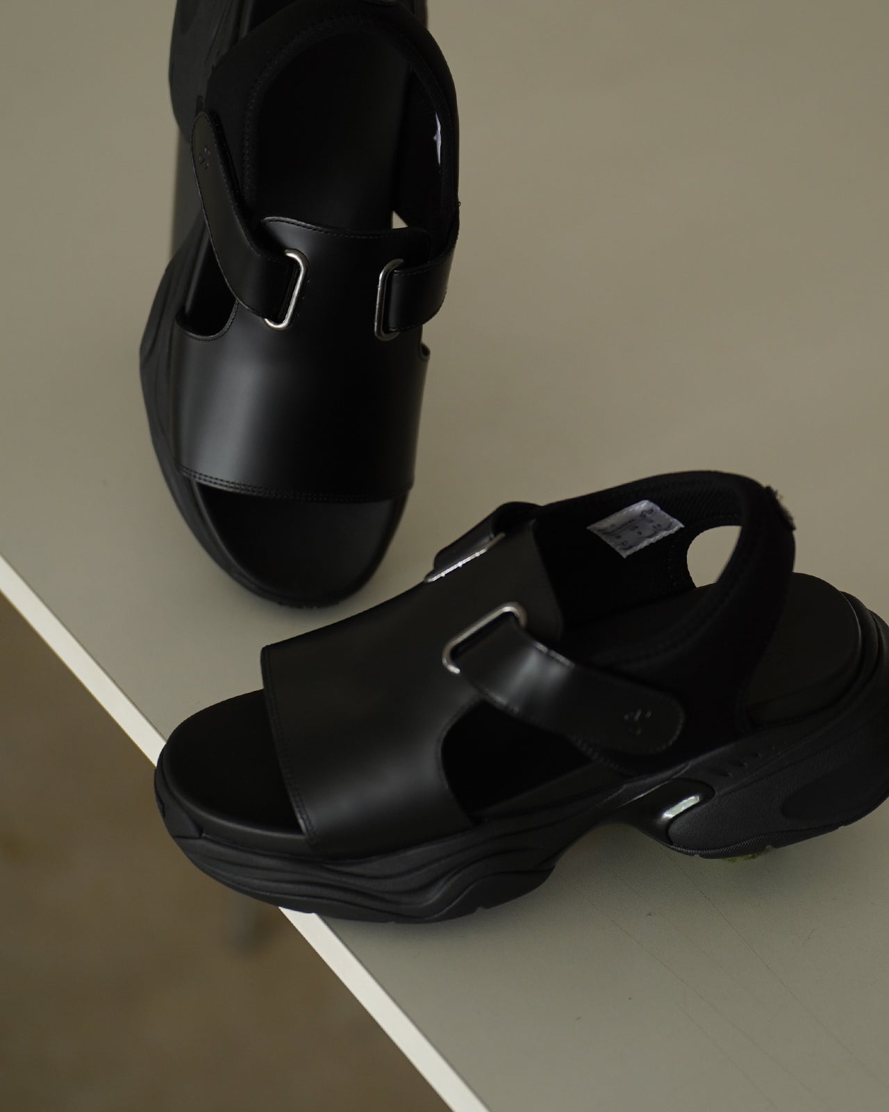 MONOLITH 26B-1A16AR2