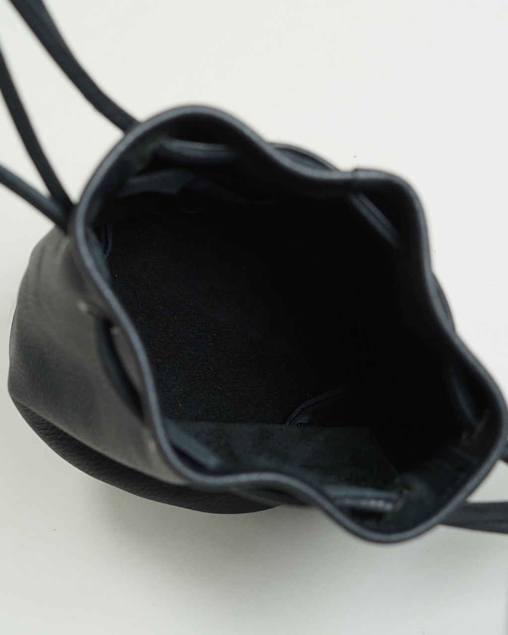 LEATHER CINCH POUCH CRAFTED IN JAPAN 03-035-L61