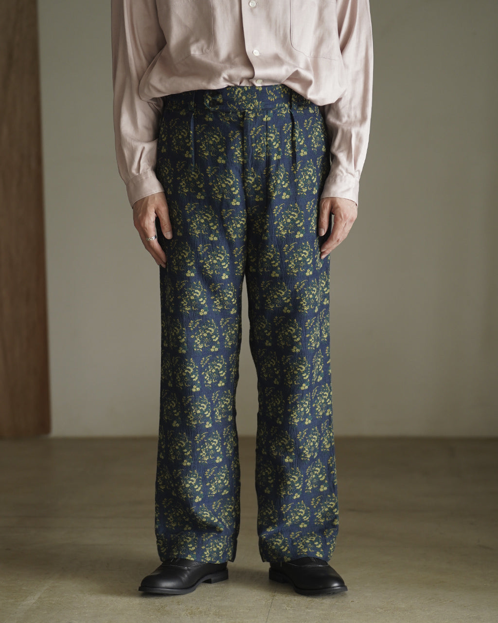 outil PANTALON LIMMEN OV-P020-2 ジャガード織 ワークパンツ 花柄｜Crouka(クローカ)