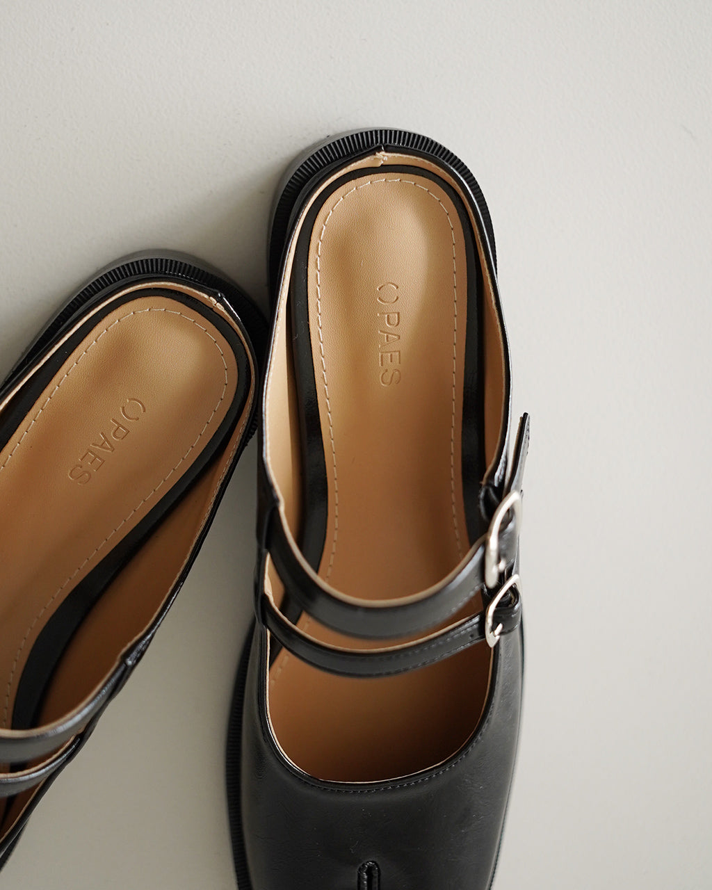 PAES ペイズ Double Buckle Mule ダブル バックル ミュール 靴