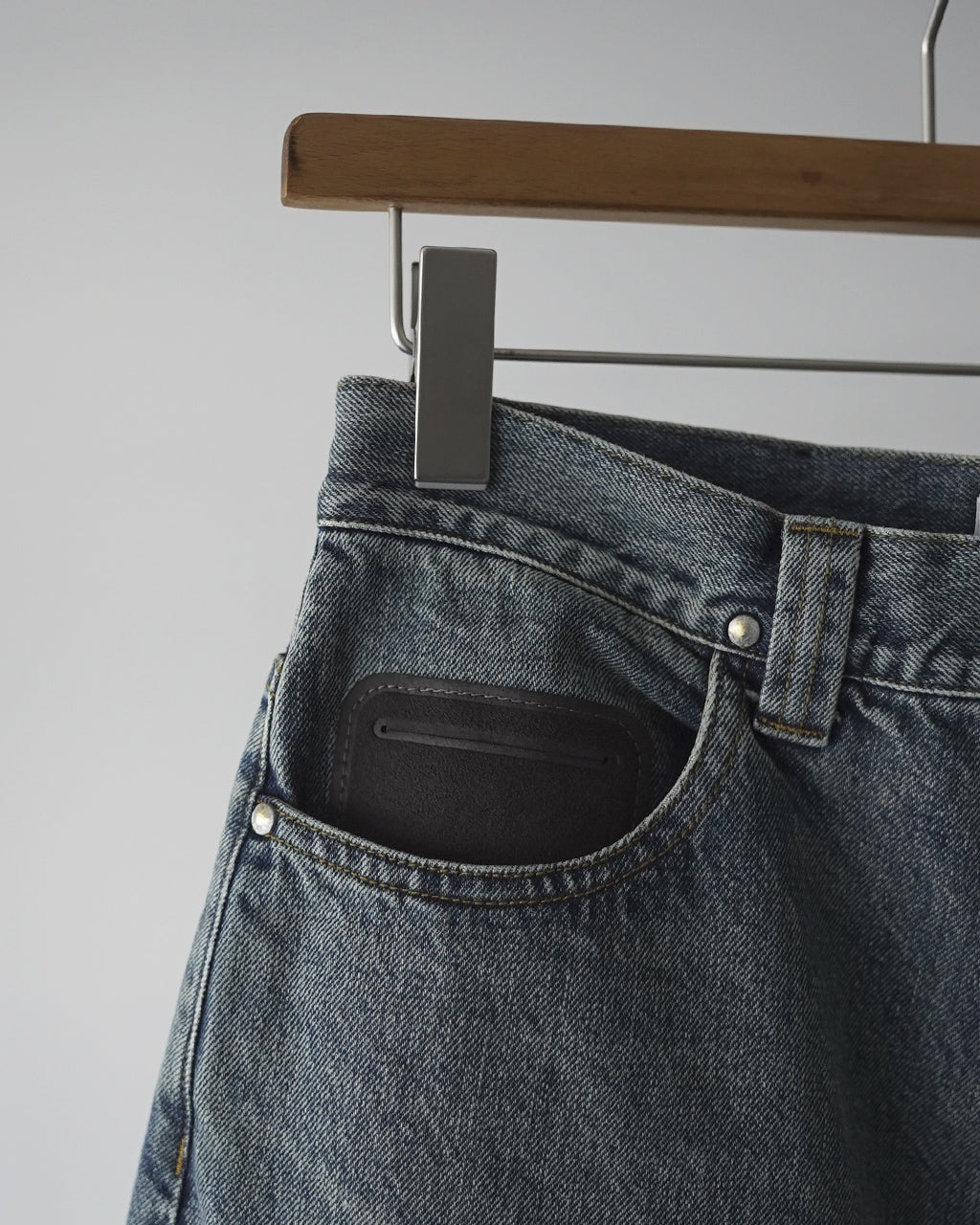 MAD PIPE DENIM PANTS PT25A167