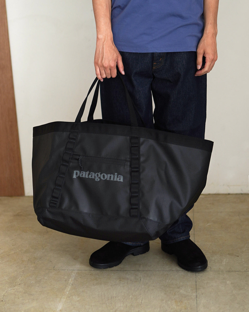 patagonia 61L Black Hole Gear Tote 49276