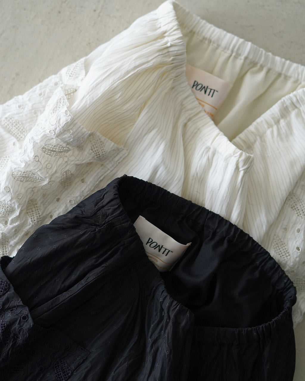 Leaf motif eyelet embroidery detail short pants PO1S031