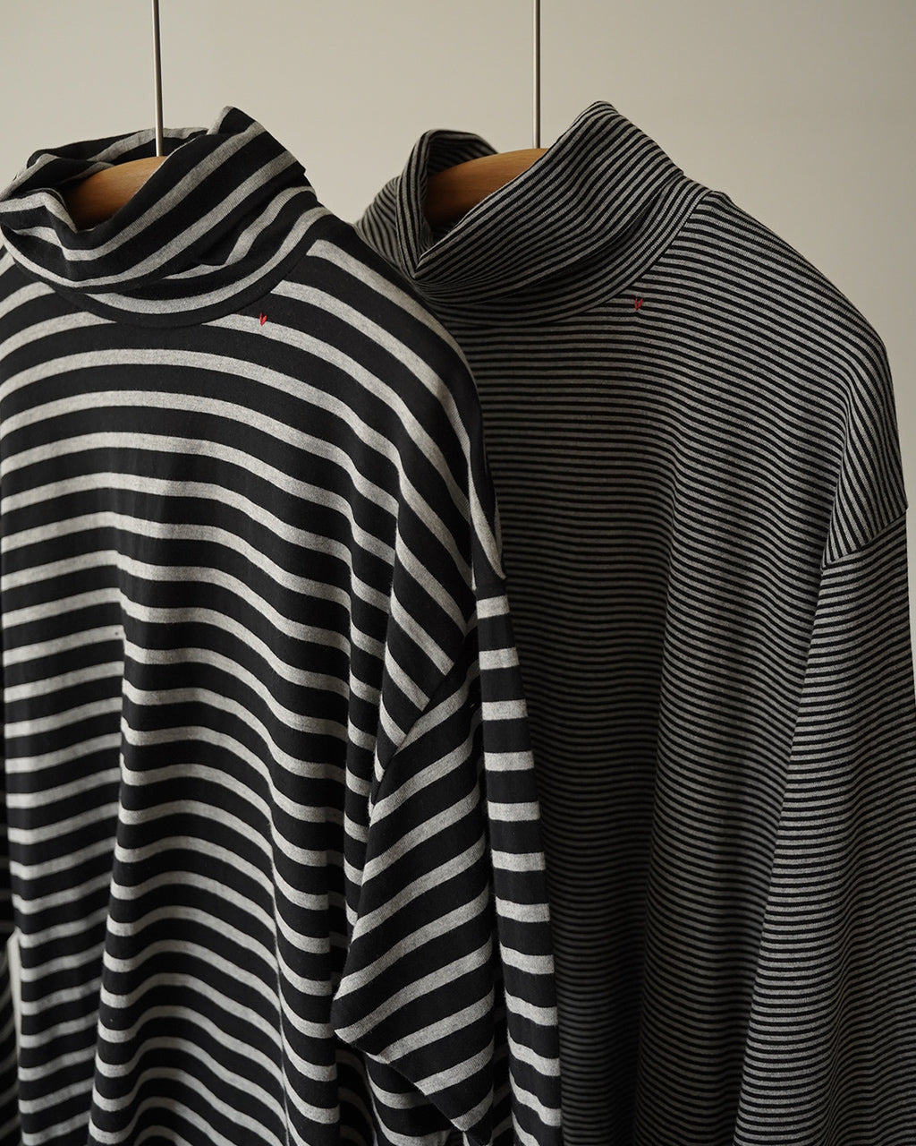 H W BEATNIK BORDER TURTLENECK BFA-P-006-4280