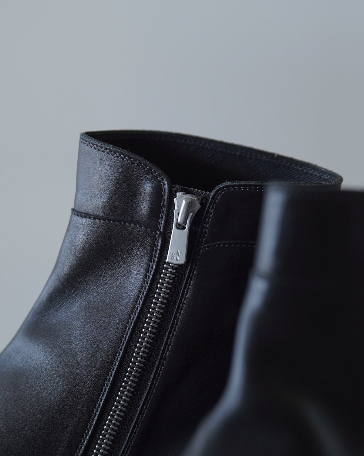 Side Zip Boots - Calf
