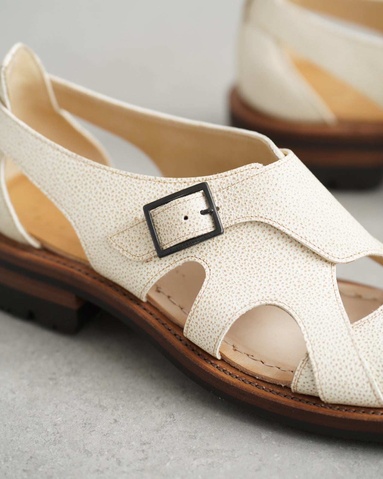 Hunt-Sandals