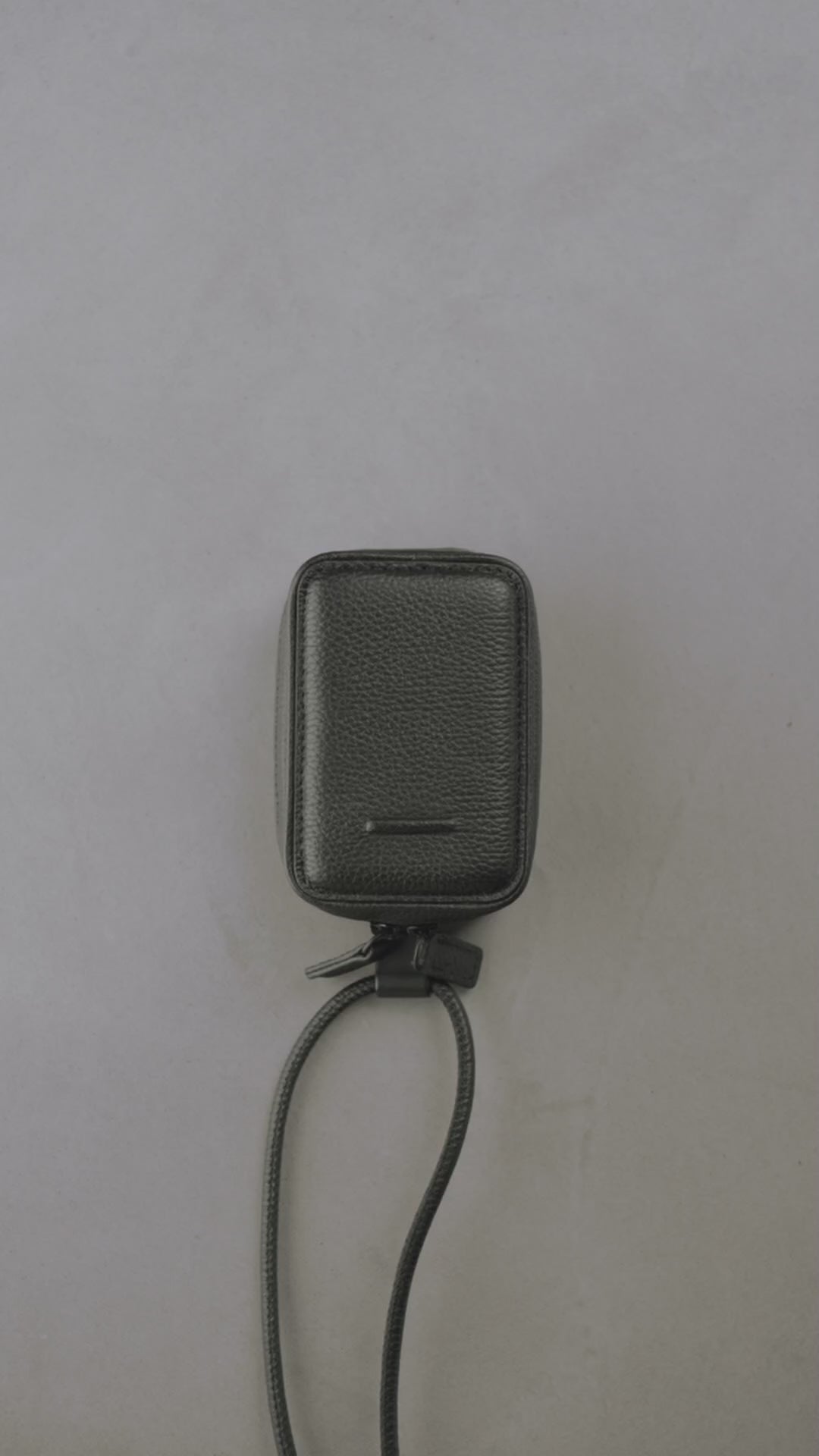 オブジェクツアイオー objects.io iPhoneアクセサリー デタッチャブル