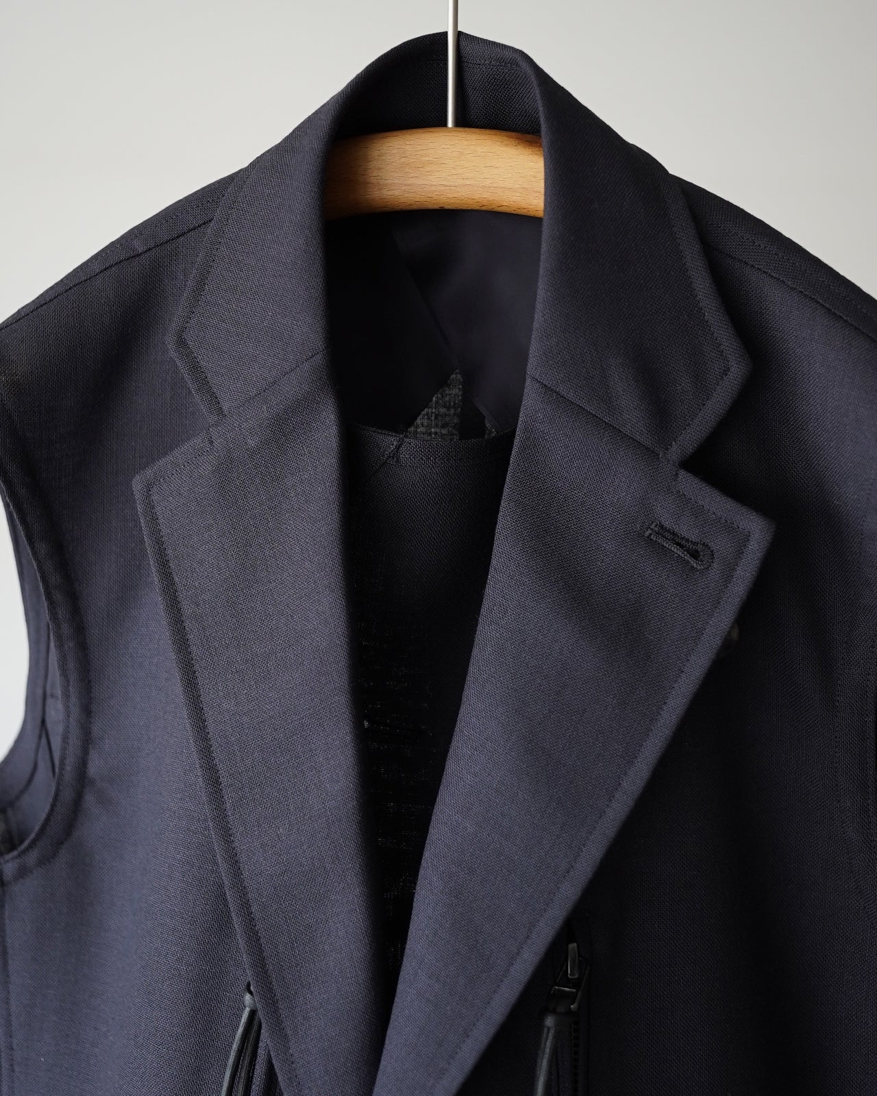 TRAVERSE VEST RM261-009