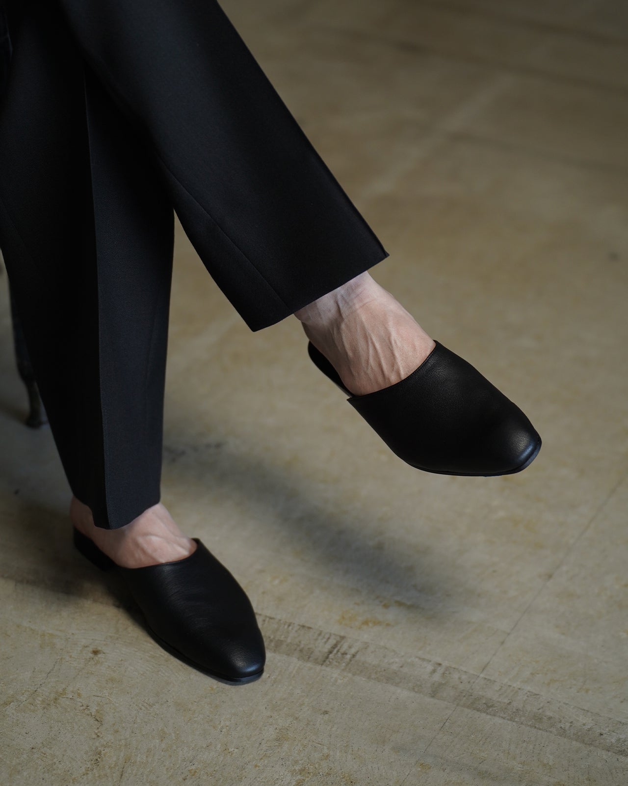 LEATHER MULE RM261-024