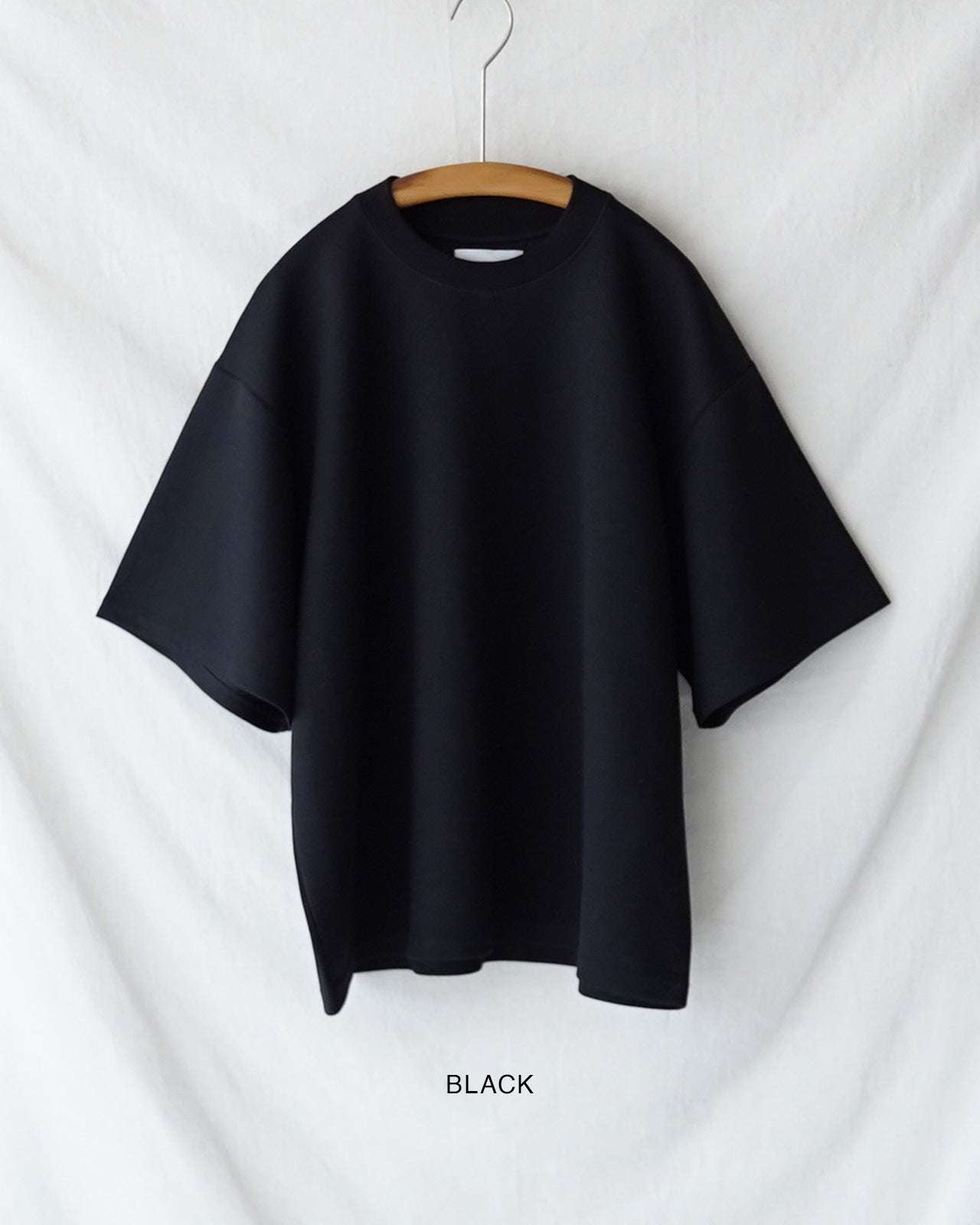 HIGH BACK COLLAR TEE RM261-044